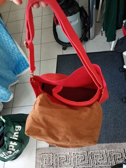sac bandouliere 12 Bourg-de-Péage (26)