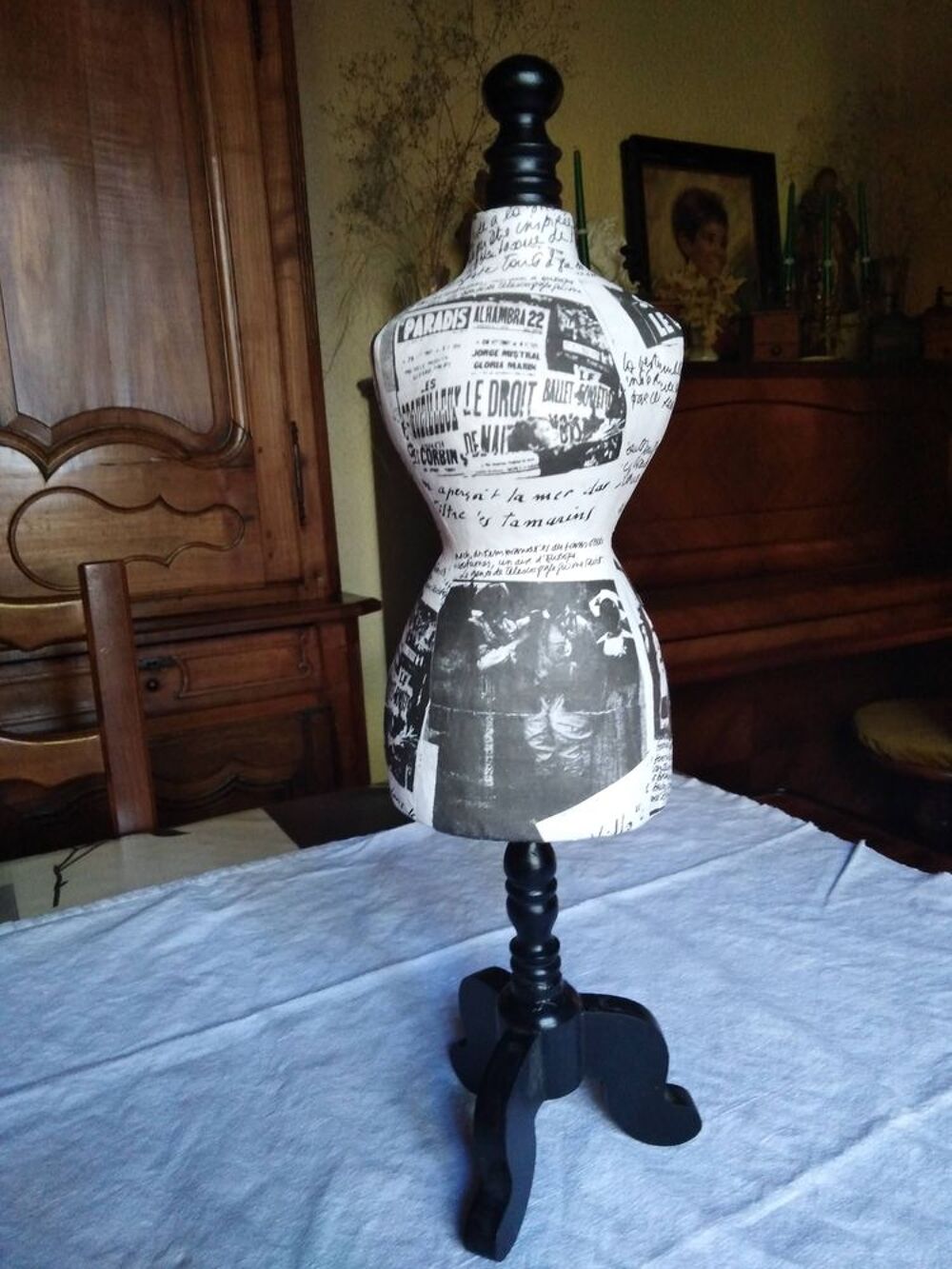 Mannequin d&eacute;coratif porte bijoux Décoration