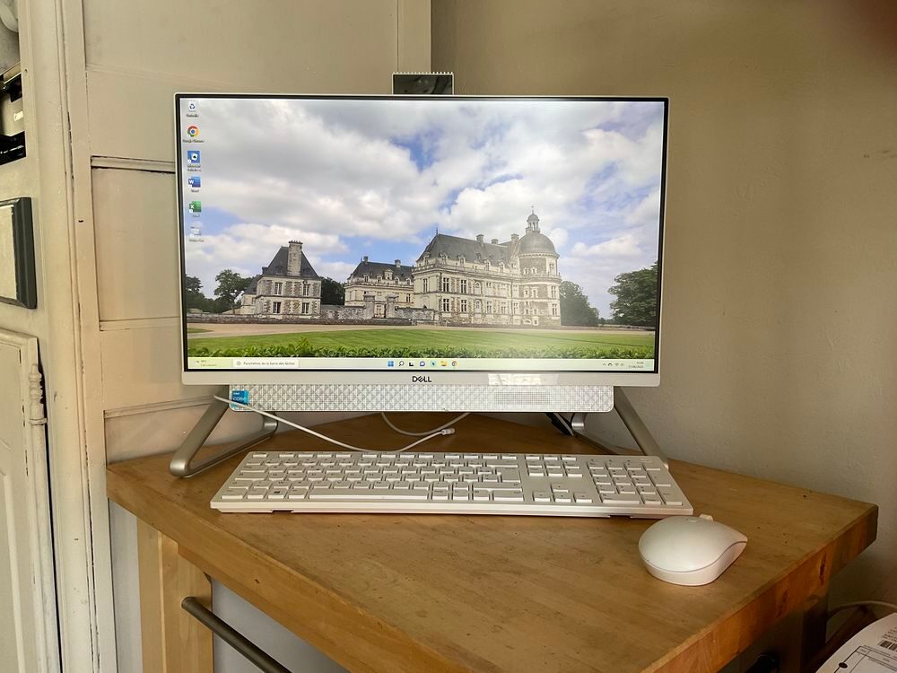 Ordinateur tout-en-un DELL INSPIRON 5400 Matériel informatique