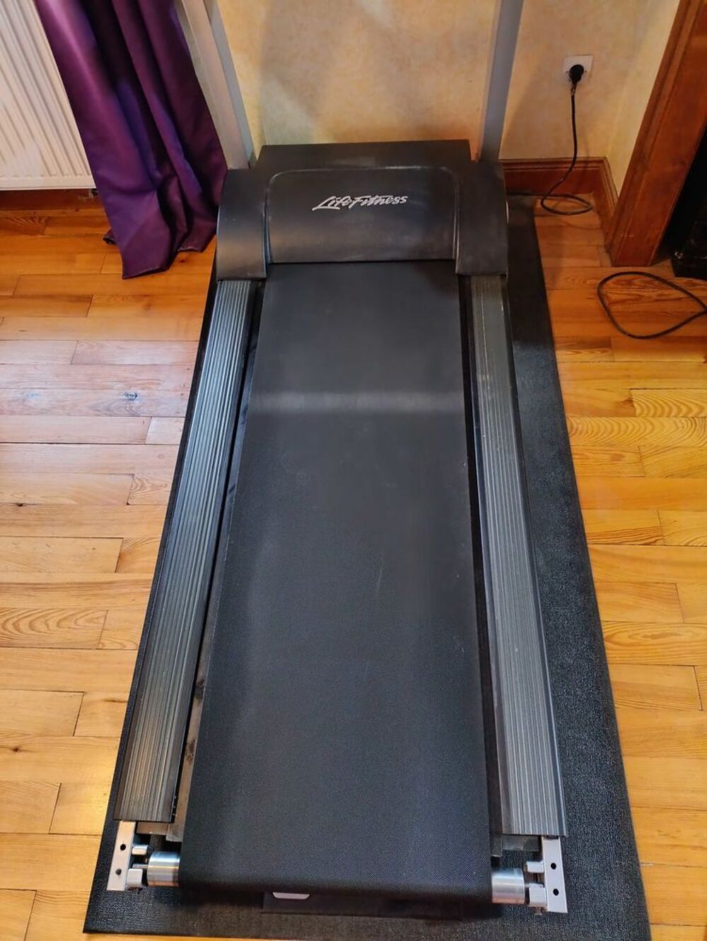 Life Fitness F3 semi professionnel avec absorption de choc Sports