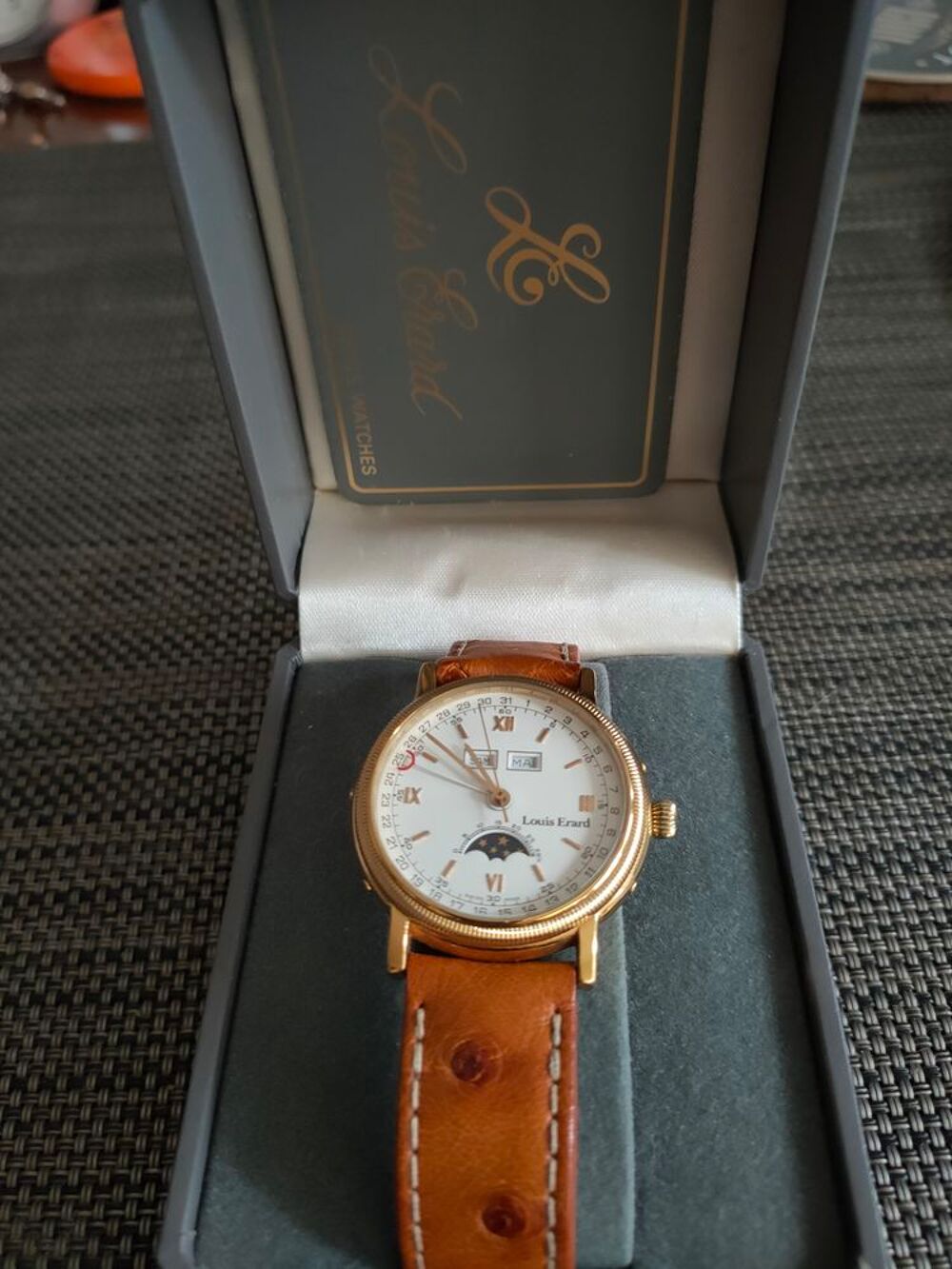 Belle montre automatique Louis Erard Bijoux et montres