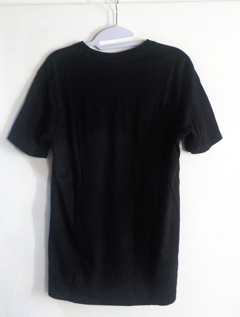TEE-SHIRT NOIR FILA TAILLE XS Vêtements