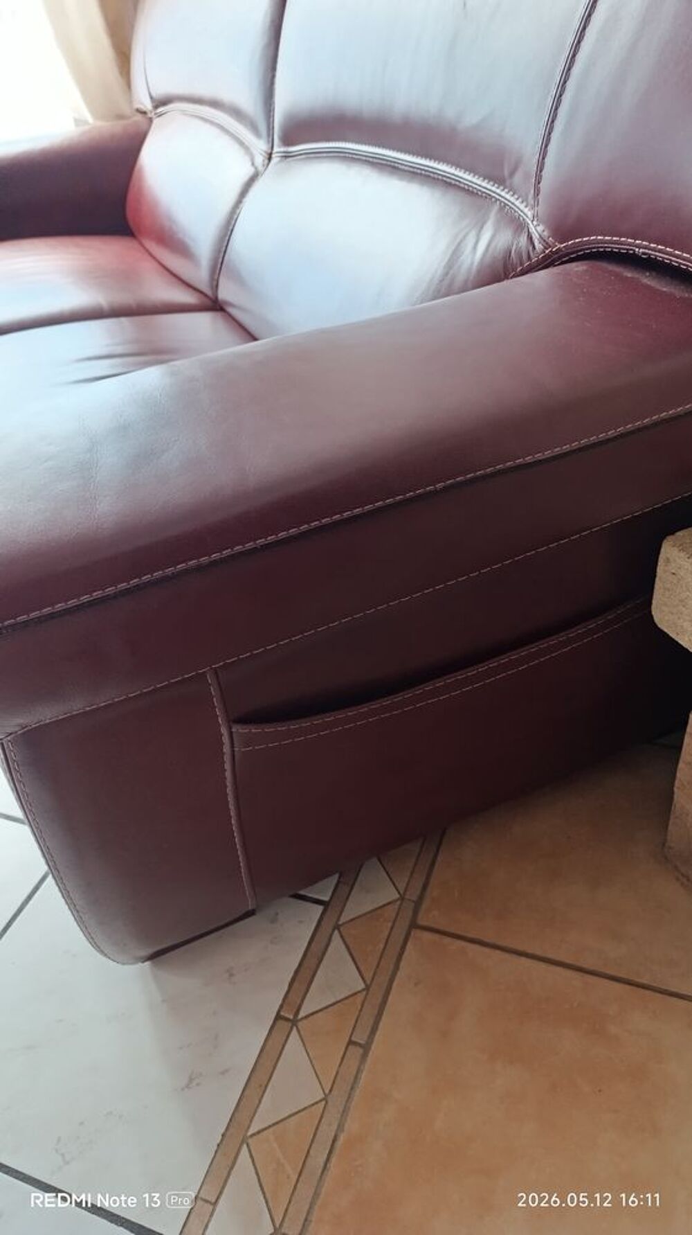 Canap&eacute; cuir 2 places et fauteuil Meubles