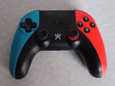 Manette Switch sans fil avec 2 palettes arrière réf.2880 30 Courbevoie (92)
