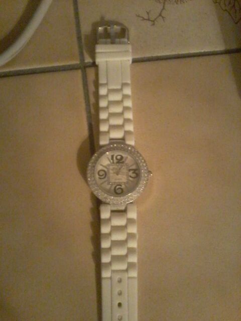 Montre smart femme pour  offrir 20 Tourcoing (59)