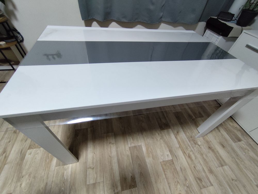 Table salle a manger ou salon Meubles