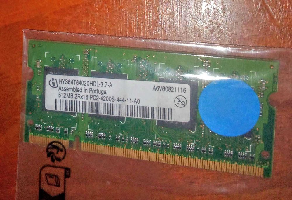 lot 20 m&eacute;moires pour portable pc2/5300 et pc2/4200 de 512mo Matériel informatique