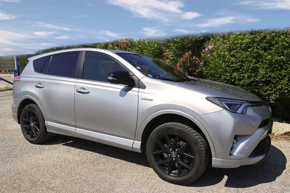 RAV 4 RAV4 Hybride 197ch AWD Collection 2018 occasion 26450 Cl&eacute;on-d'Andran