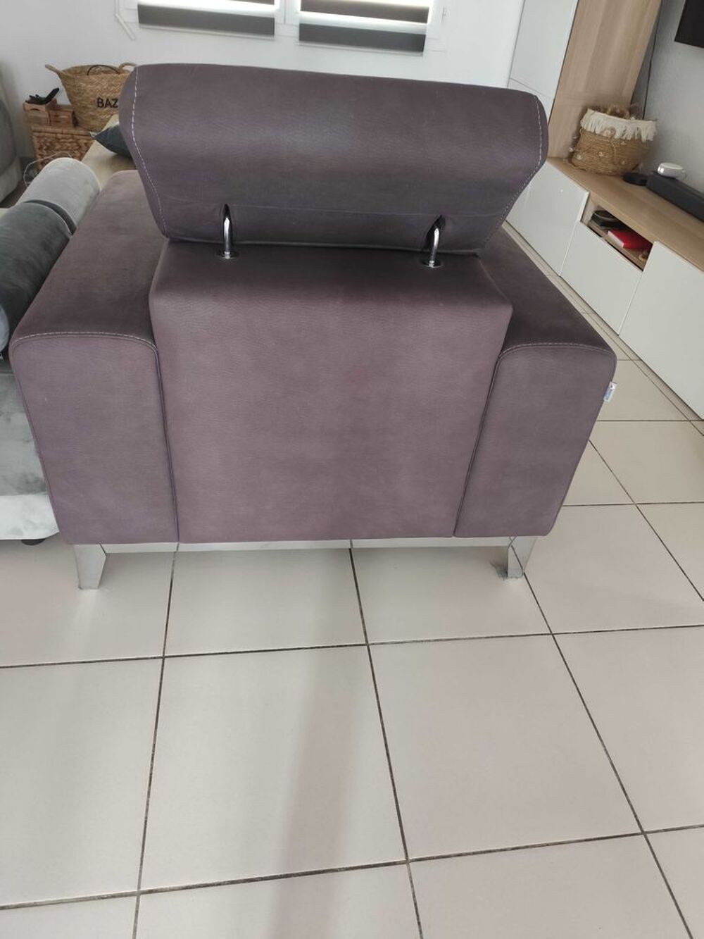 fauteuil marron avec t&ecirc;te Meubles