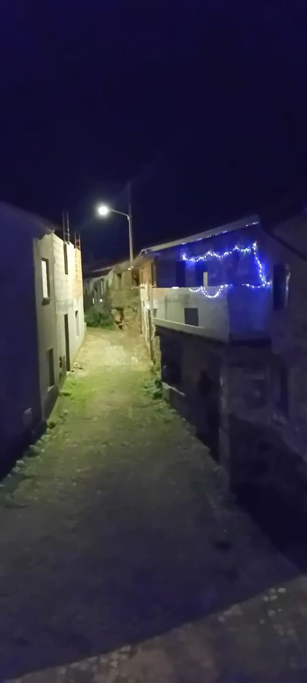   à la campagne petit Village typique au PORTUGAL Portugal, URRACA OLEIROS