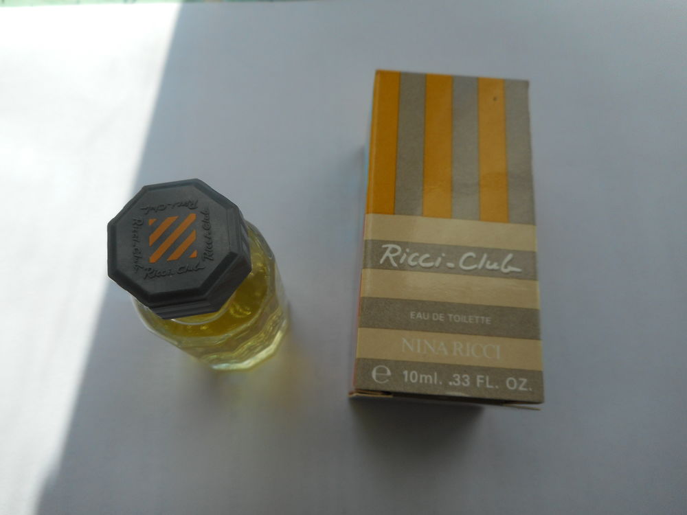 miniature de parfum Nina Ricci 
