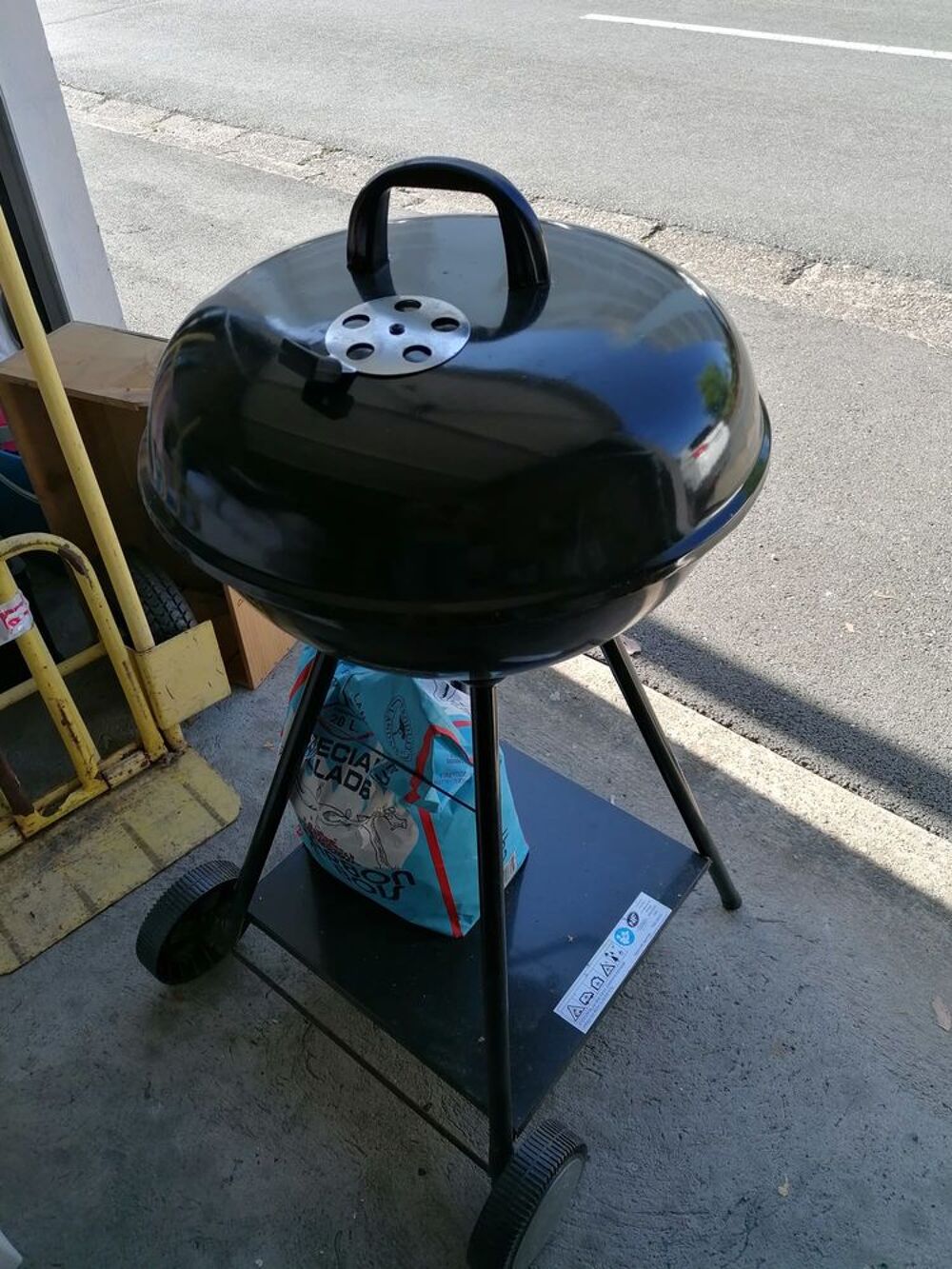 Barbecue style Weber Meubles
