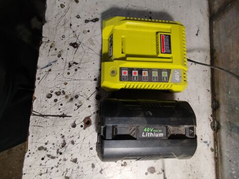 Chargeur avec batterie 50 Lafitte-Vigordane (31)