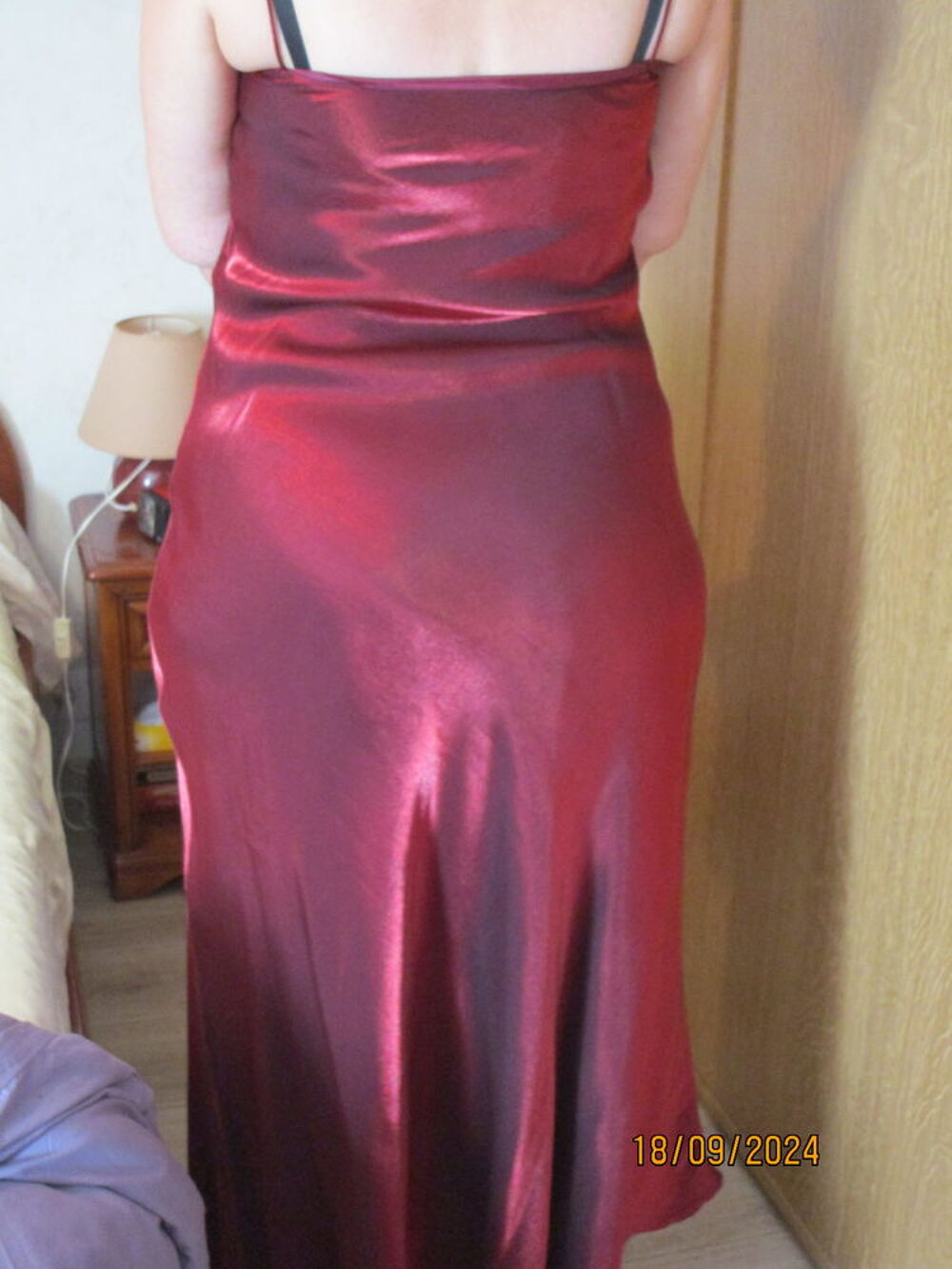 robe longue couleur Bordeau mordor&eacute;e pour c&eacute;r&eacute;monie ou soir&eacute; Vêtements