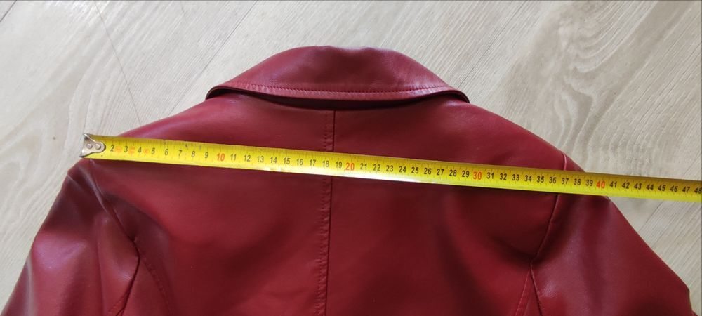 Veste en cuir d'agneau rouge tr&egrave;s douce Taille xl. Vêtements