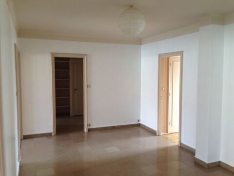  Appartement � louer 6 pi�ces 210 m�