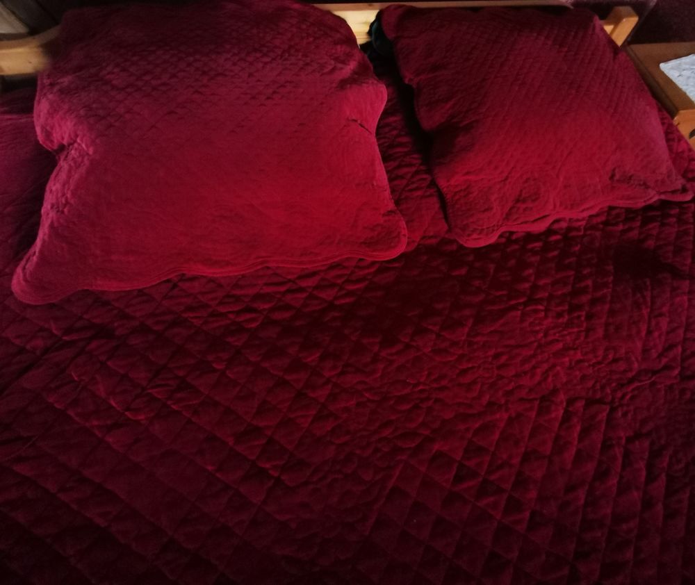 Boutis framboise Meubles