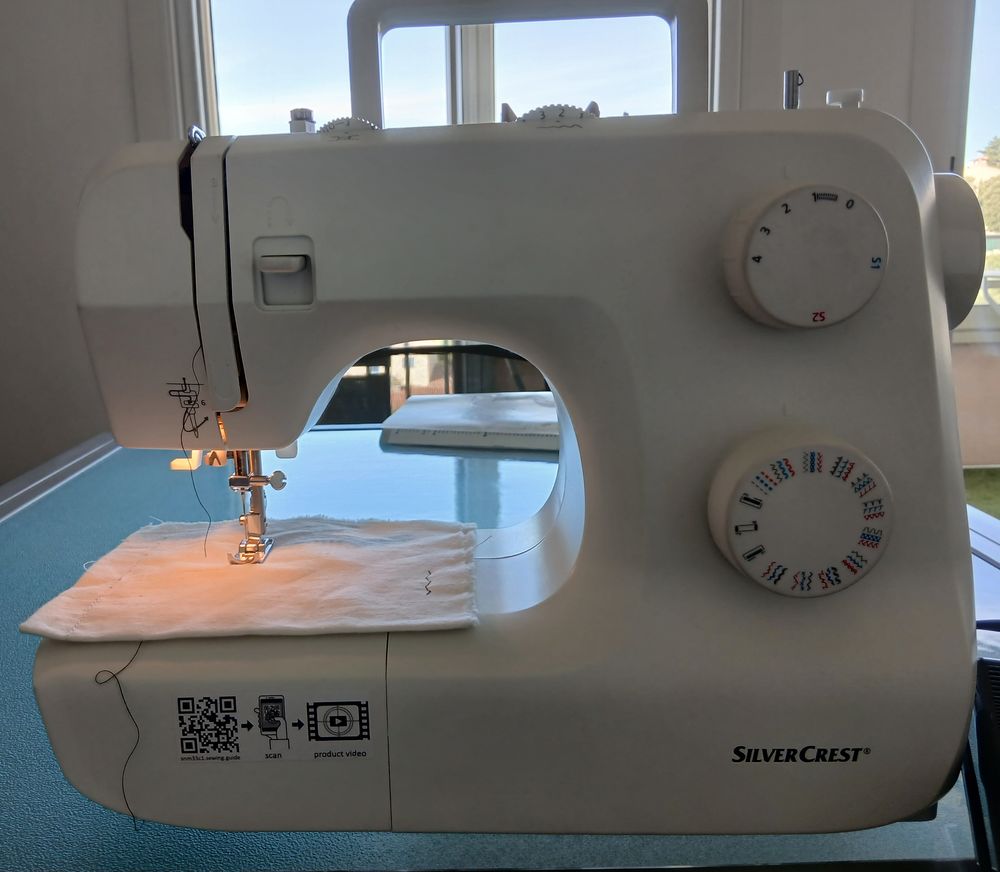 Machine &agrave; coudre SILVERCREST SNM 33 C1 Electroménager