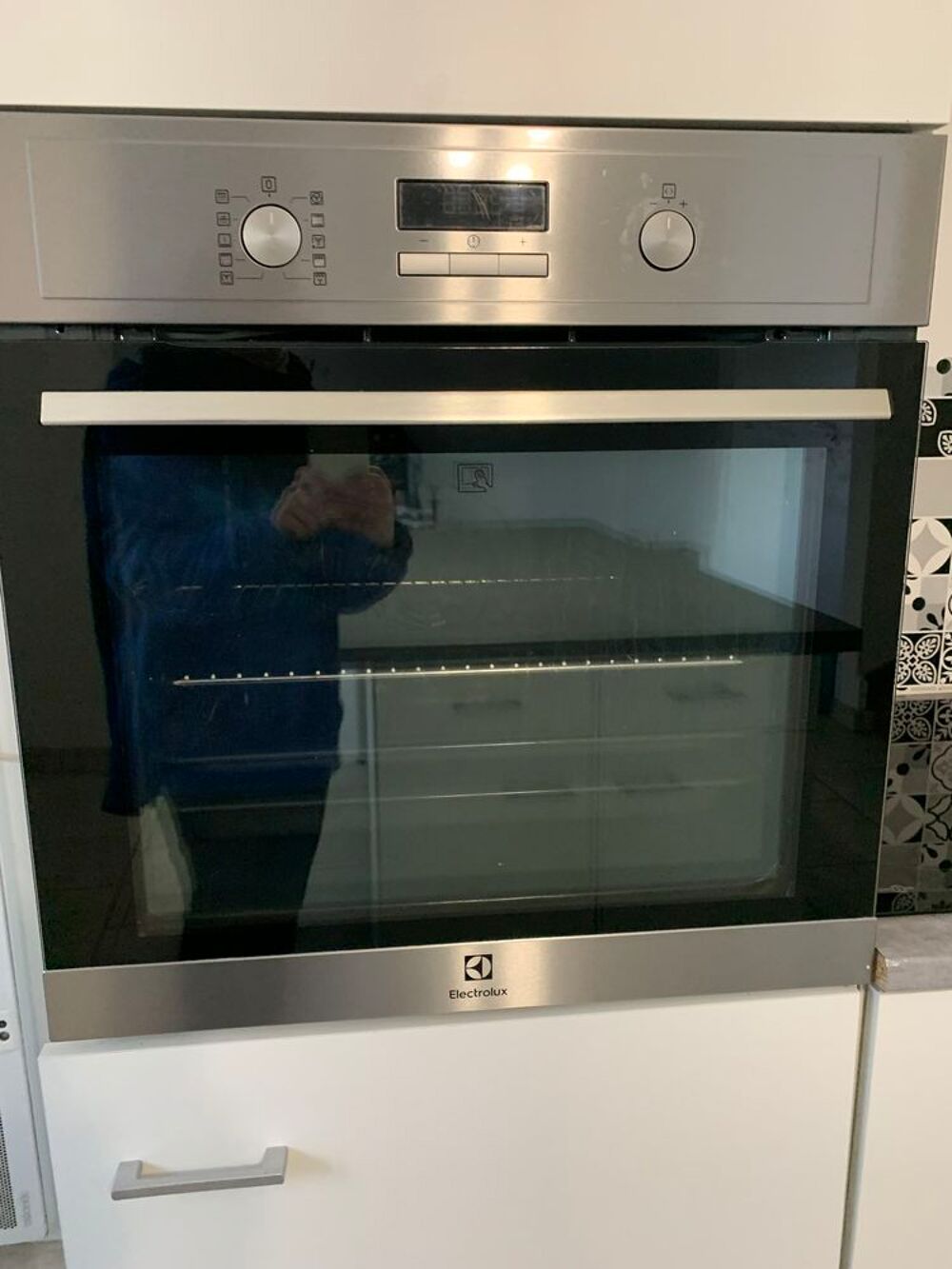 Cuisine &eacute;quip&eacute;e Meubles