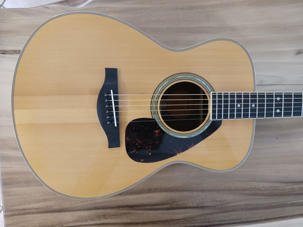 Guitare Yamaha LS16 Instruments de musique