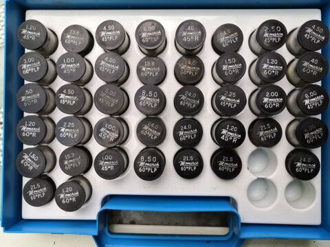 GICLEURS Fioul NEUFS    MONARCH   490 Thorigny-sur-Marne (77)