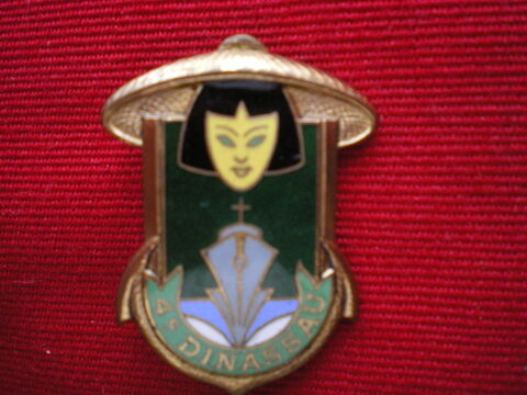 Insigne de Marine - 4� DINASSAU. Division Navale d'Assaut. 90 Caen (14)