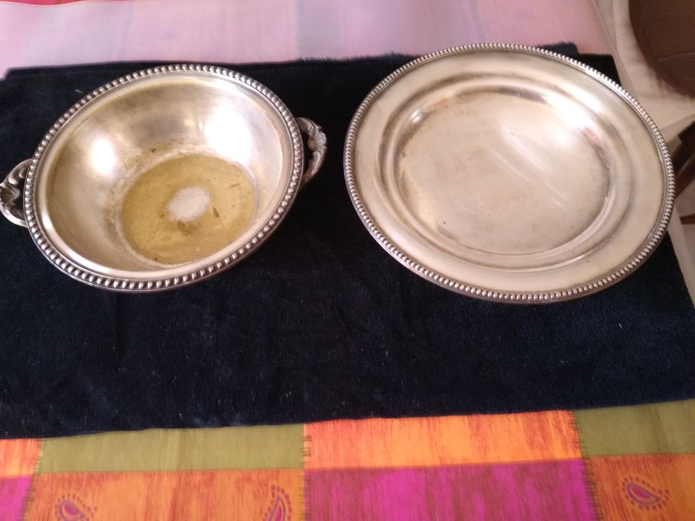  Anciens Plats en m&eacute;tal argent&eacute; du XIX e Si&egrave;cle Décoration