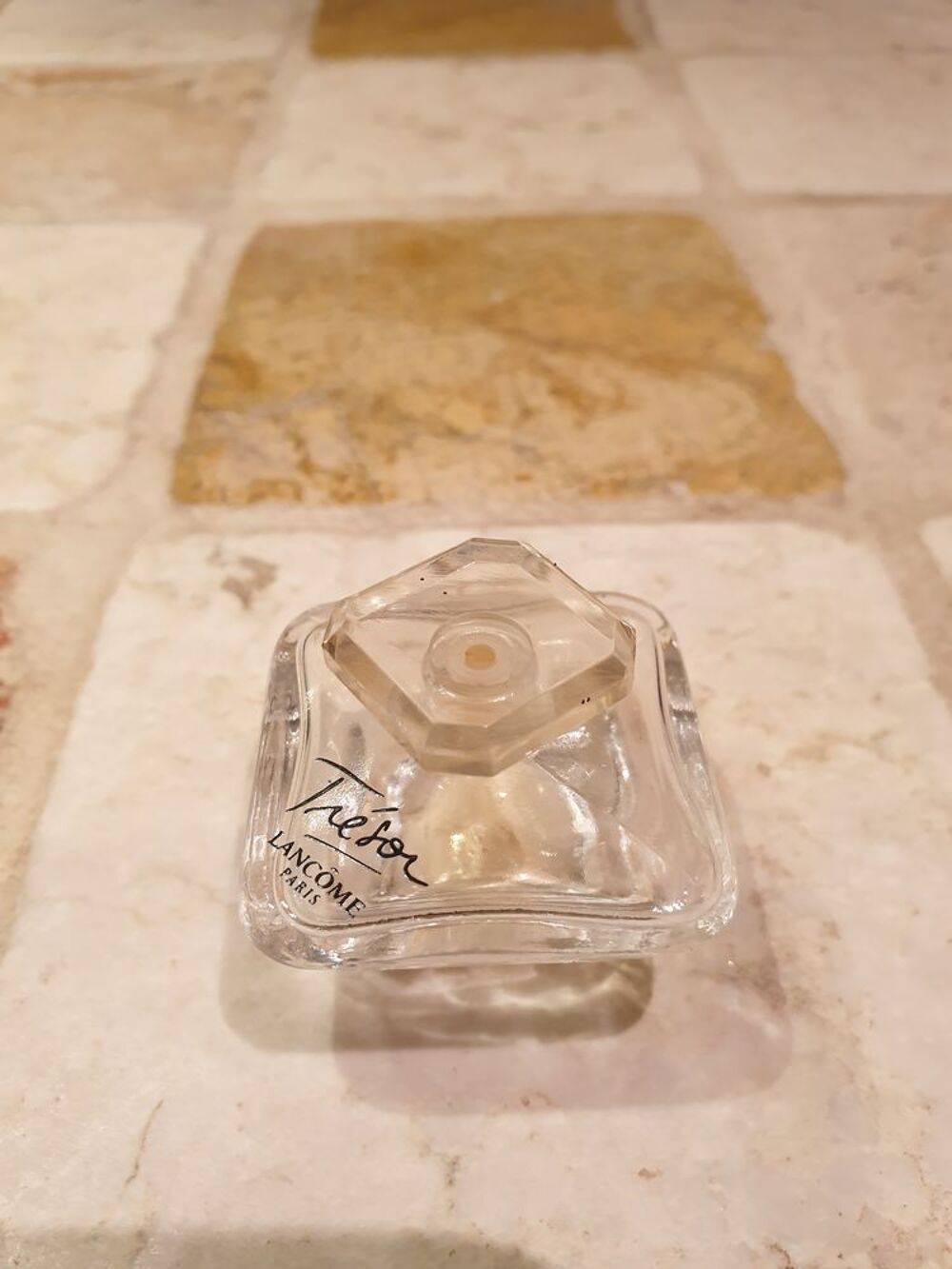 Flacon de parfum miniature 