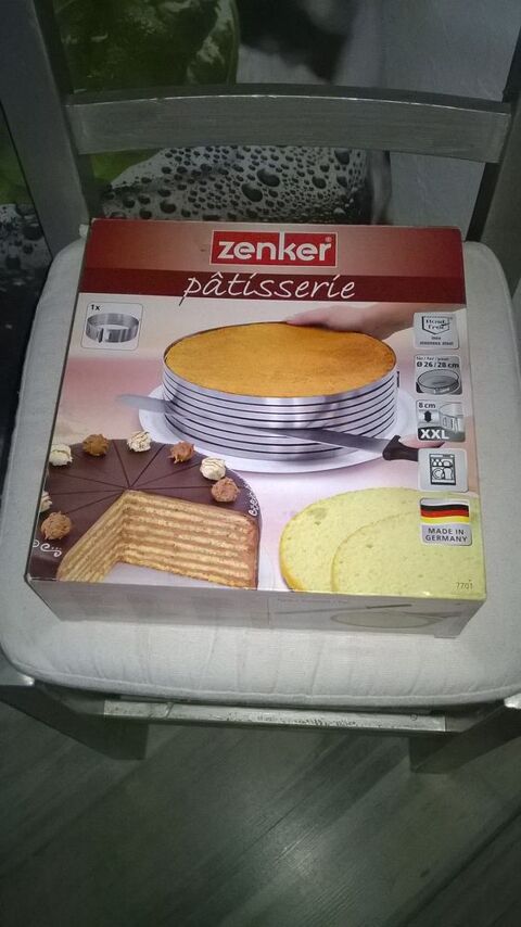 Cercle de pâtisserie
Zenker
Quasi neuf
Sous emballage
Ce 10 Talange (57)