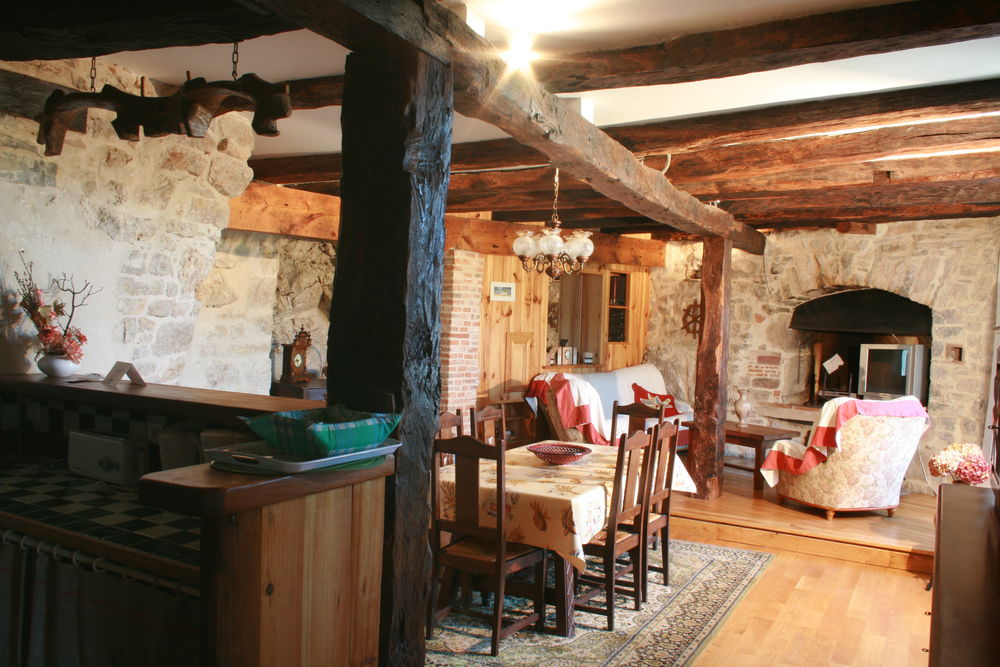   Gite dans village médiéval prés de Cordes sur Ciel Midi-Pyrénées, Milhars (81170)