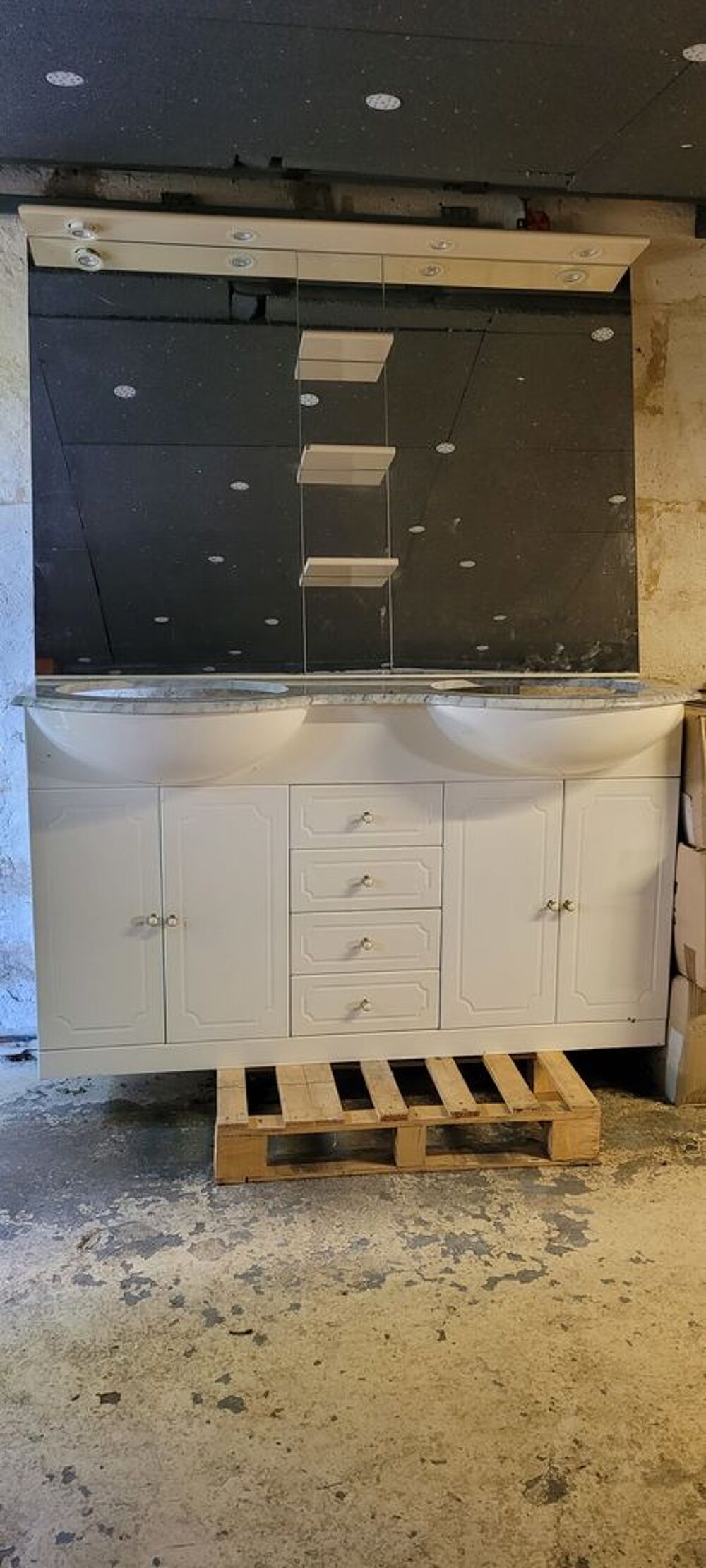 MEUBLE DE SALLE DE BAIN Meubles