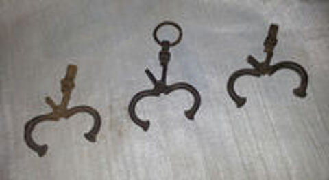   3  mouchettes anciennes guidage des bovins 
