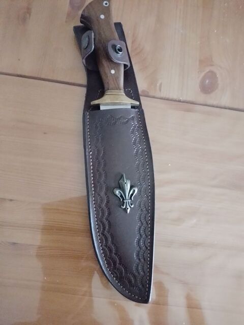 Couteau de chasse 70 Toulon (83)