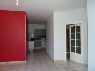  Appartement à louer 3 pièces 55 m²