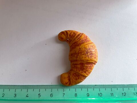 Gomma gomme eraser collection croissant 6 Bures-sur-Yvette (91)