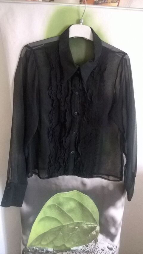 Joli chemisier noir transparent 10 Talange (57)