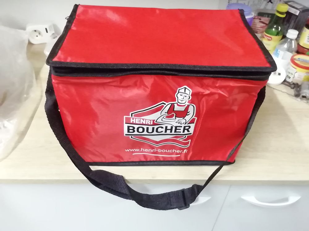 Lot neuf frigo box +1 pack gel + 1sac. Cuisine