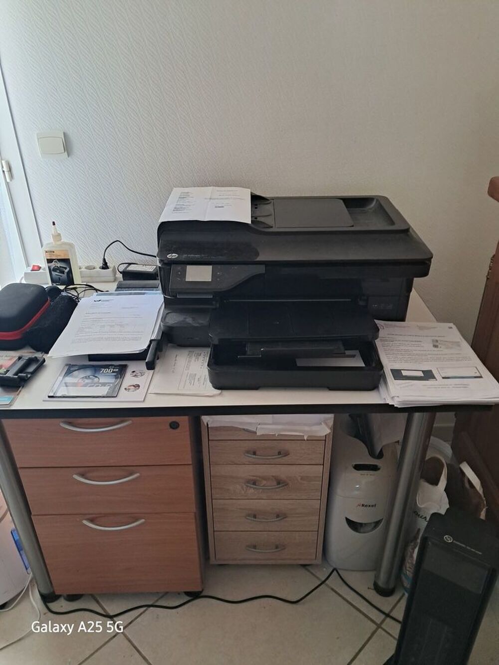 Ordinateur ASUS TT1 DESKTOP-VAG71 + BUREAU + FAUTEUIL. Matériel informatique