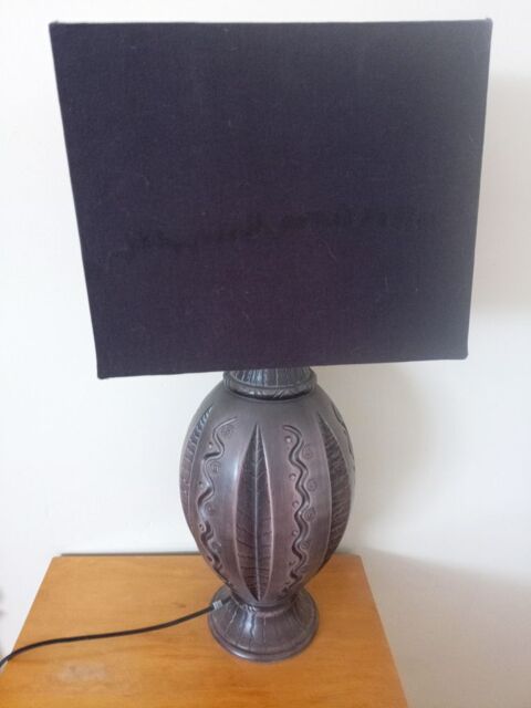 Lampe de table
10 Saint-Genis-de-Malgoirs (30)