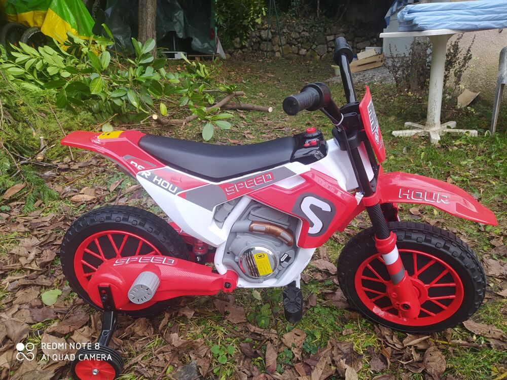 MOTO ELECTRIQUE ENFANT Jeux / jouets