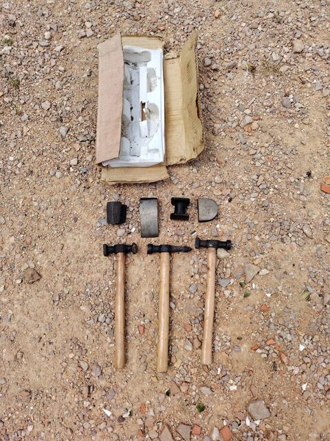 Marteaux et tas de carrossier 35 Saint-Jean-de-Fos (34)