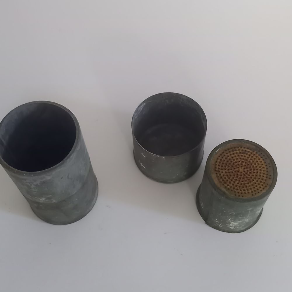 Petite boite tamis en m&eacute;tal en zinc , en 3 parties, le tamis Bricolage
