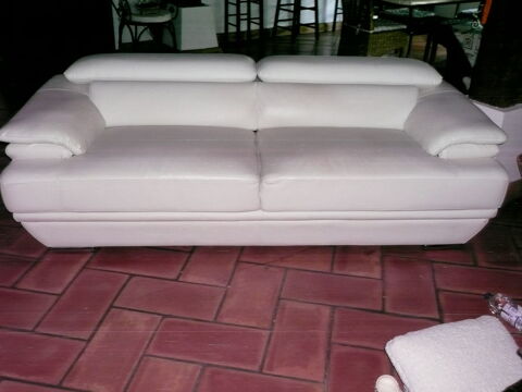 un canapé cuir blanc 300 Cancon (47)
