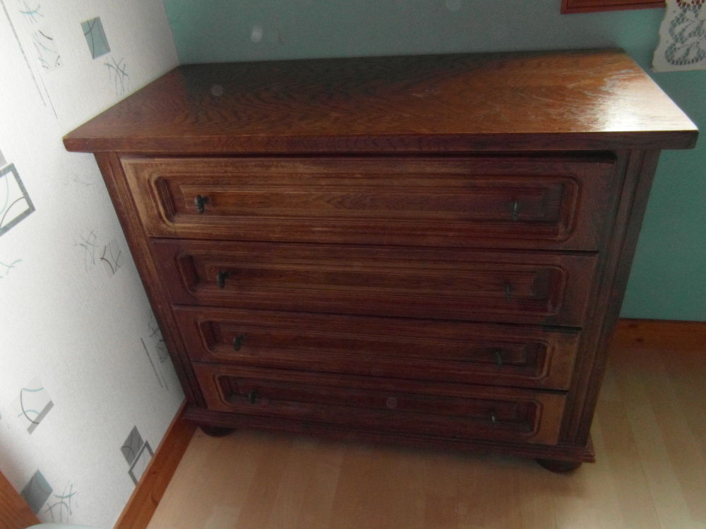 COMMODE EN CHENE Meubles