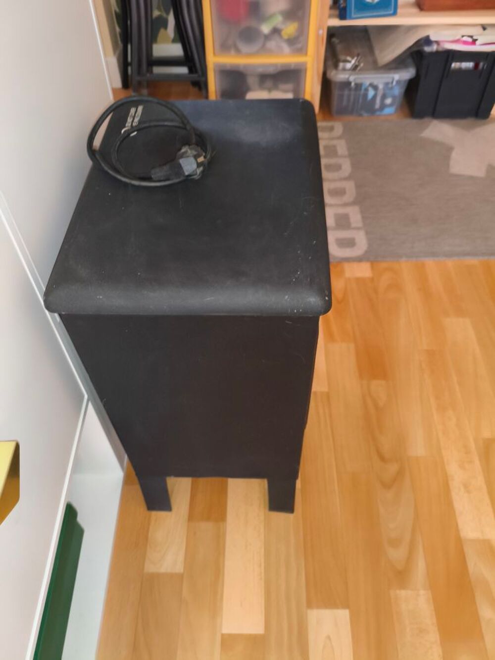 Chauffage &eacute;lectrique imitation po&ecirc;le.
Electroménager