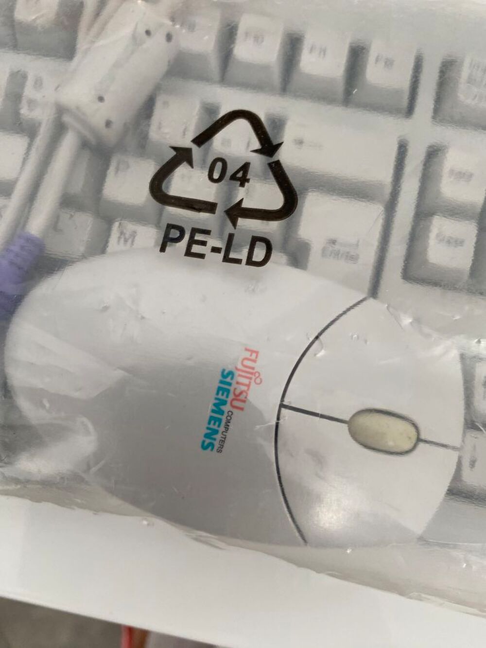 clavier+ souris + enceintes Matériel informatique