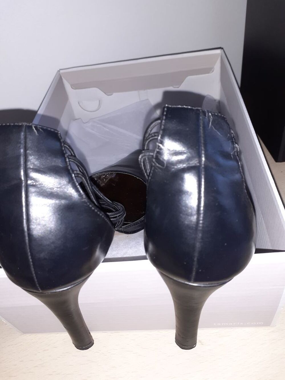 Paire de chaussures Chaussures