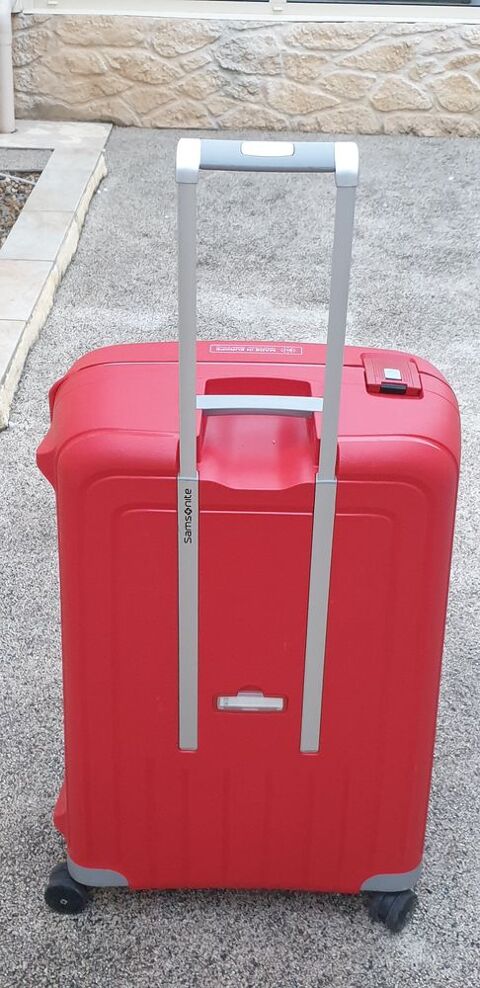  Valise Samsonite . 50 Vic-la-Gardiole (34)