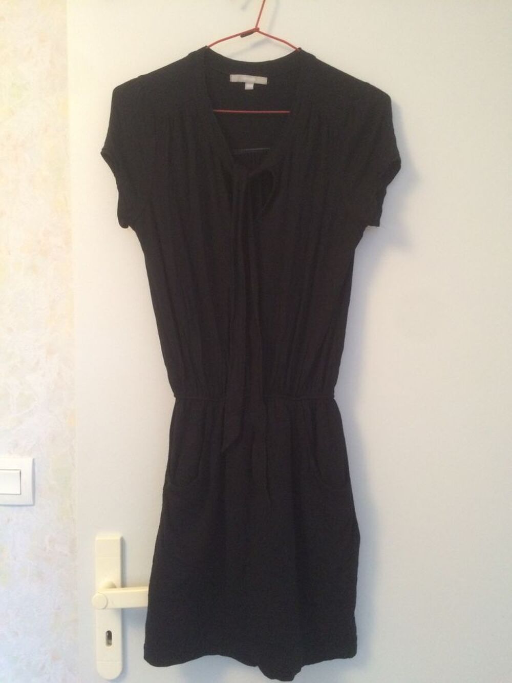 Robe noire &agrave; poches - Taille 34-36 Vêtements