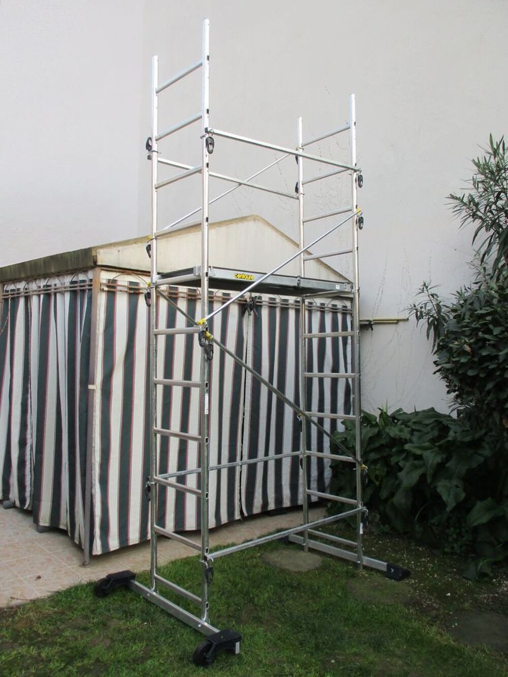 CENTAURE &eacute;chafaudage roulant aluminium Bricolage
